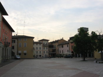 1200px-Quattro_Castella