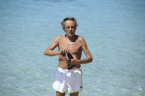 Isola dei famosi: stasera sarà eliminato Nino Formicola. Franco Terlizzi lascia il reality per problemi di salute