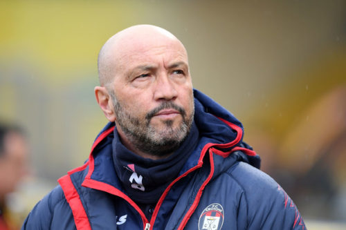 Lotta salvezza: cinque squadre in due punti, ma i bookie condannano il Crotone alla Serie B