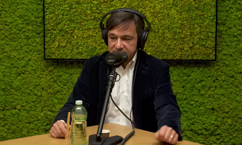 Casinò online illegale: su TikTok una pubblicità fake con il volto riprodotto da AI di Fabio Caressa