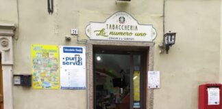 Gratta e Vinci: entra nella tabaccheria ‘Numero Uno’, gratta l’ultimo numero e centra la vincita che cambia la vita. Ecco cosa è successo