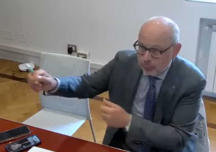 Andrea De Bertoldi Deputato FdI Commissione Finanze Andrea De Bertoldi Deputato FdI Commissione Finanze