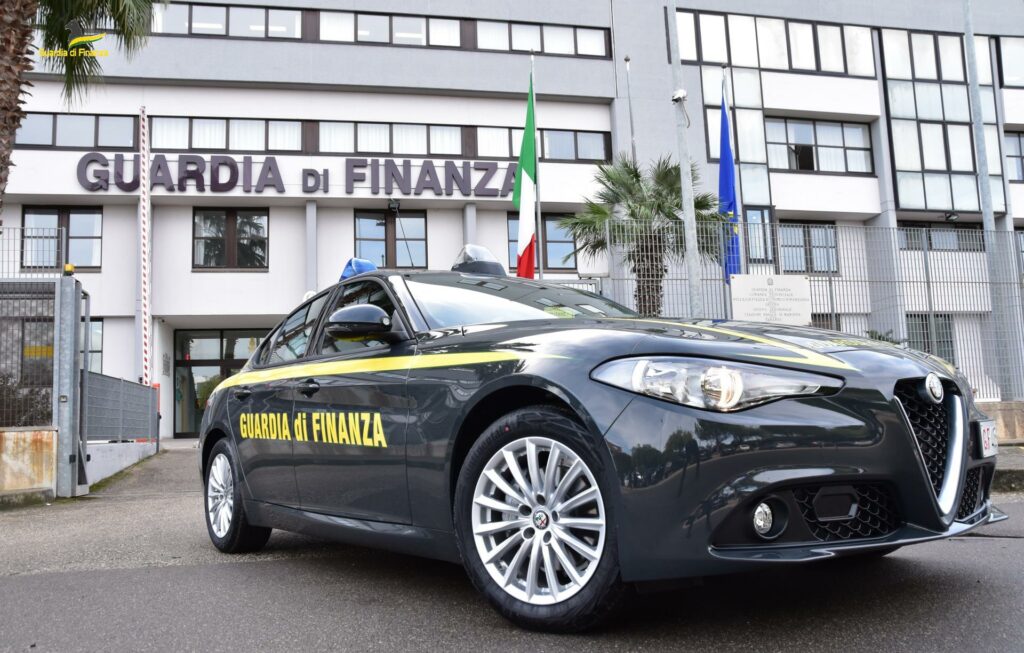 Guardia di Finanza Taranto bisca clandestina slot