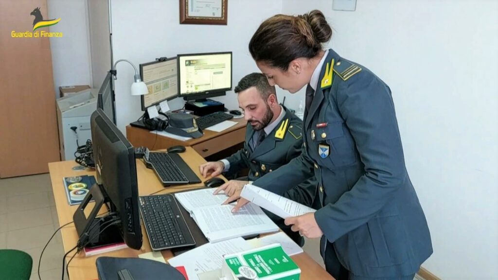 Taranto Guardia di Finanza operazione slot