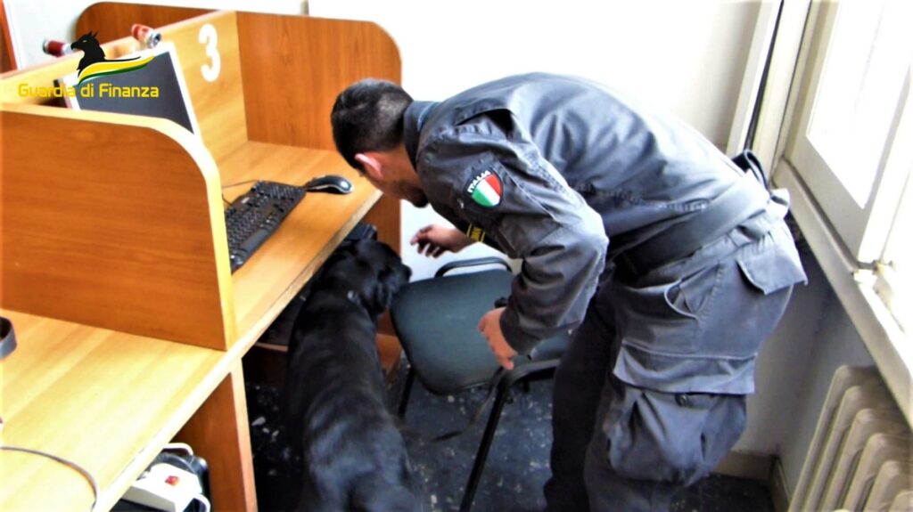 guardia di finanza prato