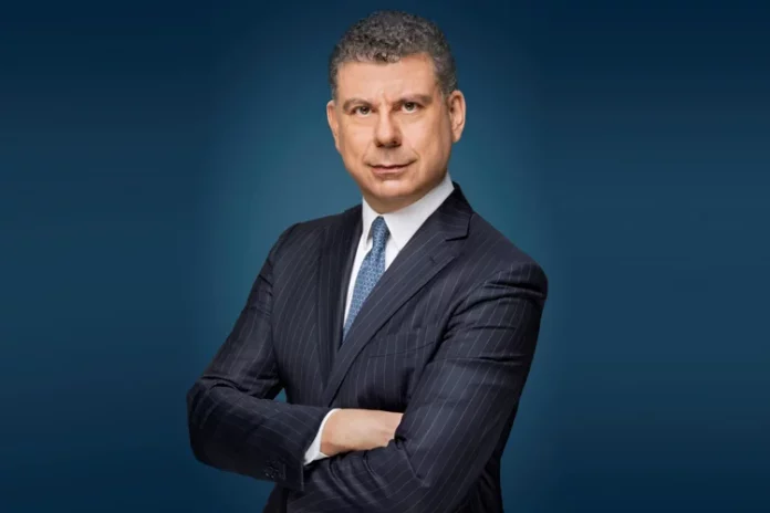 Emilio Petrone Sisal