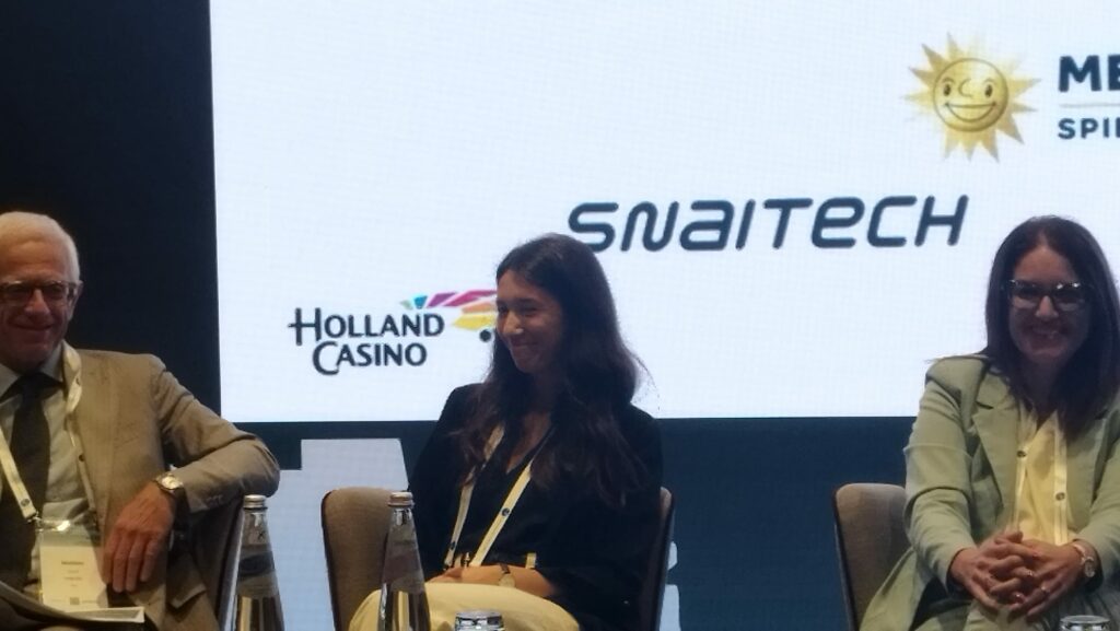 Virginia Attisani, Sisal