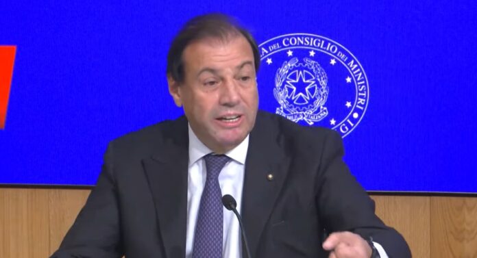 leo viceministro economia