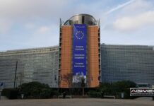 Francia, proposta di legge in Commissione UE su gioco patologico e messaggi di avvertimento Commissione Europea