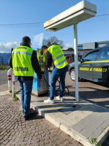 Guardia di Finanza sequestro carburante
