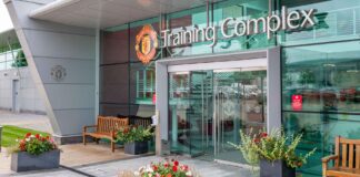 Il Manchester United abbraccia il Padel: un campo all’avanguardia nel nuovo centro di allenamento di Carrington Manchester United Carrington Training Complex