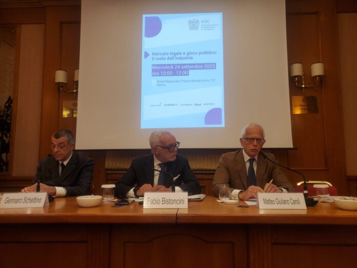 Evento Agic Gennaro Schettino, Presidente AGIC, Matteo Giuliano Caroli, Associate Dean for Sustainability and Impact Luiss Business School