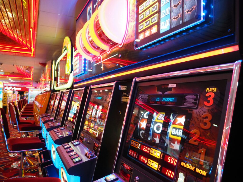 Slot - Foto di Lee Thomas su Unsplash