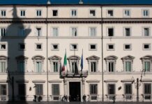 Riordino gioco fisico, Mantovano (sottosegr. Presidenza del Consiglio): “Il Governo non modificherà le regole sulle distanza tra punti vendita e luoghi sensibili. Il decreto potrebbe andare al Consiglio dei Ministri ma senza toccare i distanziometri”. Come finirà con le gare?
