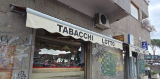 Gratta e Vinci: vinti a Roma 5 milioni di euro con il ‘Maxi Miliardario New’. La ricevitoria di Piazza Eschilo: “Il vincitore? Potrebbe essere un cliente abituale” Ricevitoria Piazza Eschilo Roma
