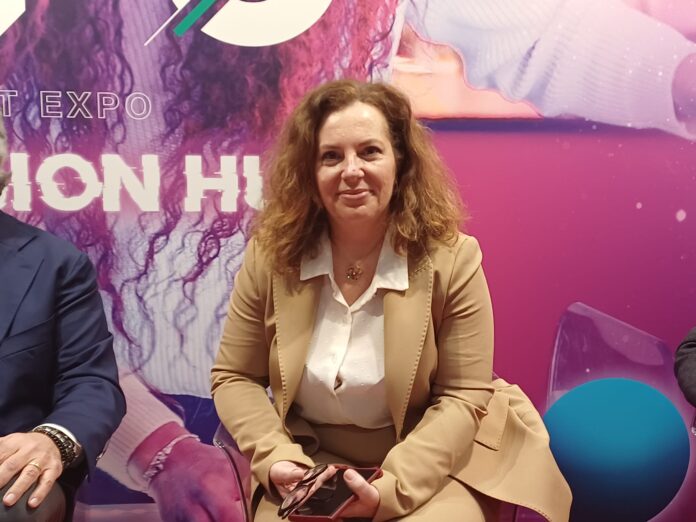 Elisabetta Poso adm Elisabetta Poso adm