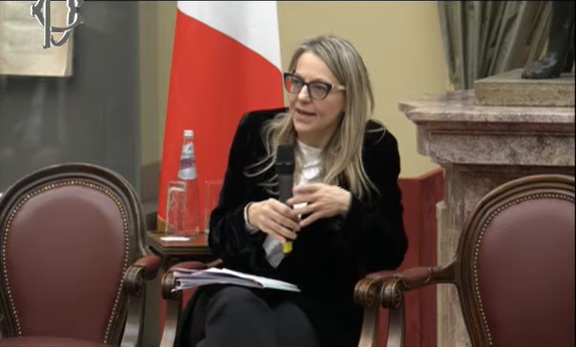 Laura Cavandoli Laura Cavandoli