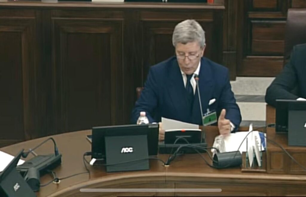 Simonelli Serie A Camera